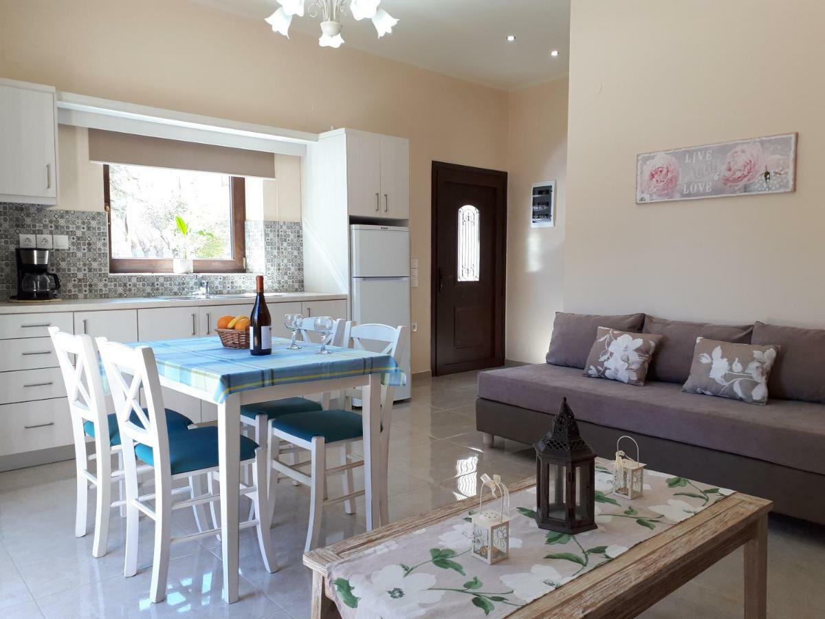 Iro City And Beach Boutique Homes Ханя Екстериор снимка